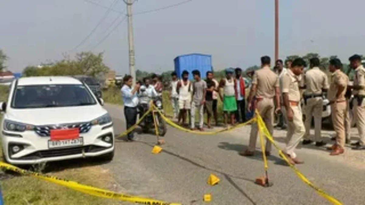 पटना में ‘भारत सरकार’ लिखी कार में चली गोली, ग्रामीण सड़क पर युवक को मारकर फरार हुए साथी