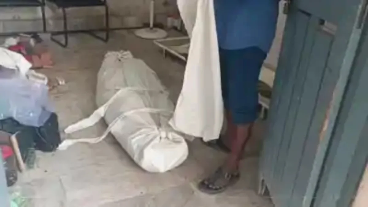 नवादा में पंचायत के फैसले के बाद महिला ने की आत्महत्या, प्रेम संबंध टूटने से सदमे में थी दो बच्चों की मां 1 नवादा में पंचायत के फैसले के बाद महिला ने की आत्महत्या, प्रेम संबंध टूटने से सदमे में थी दो बच्चों की मां