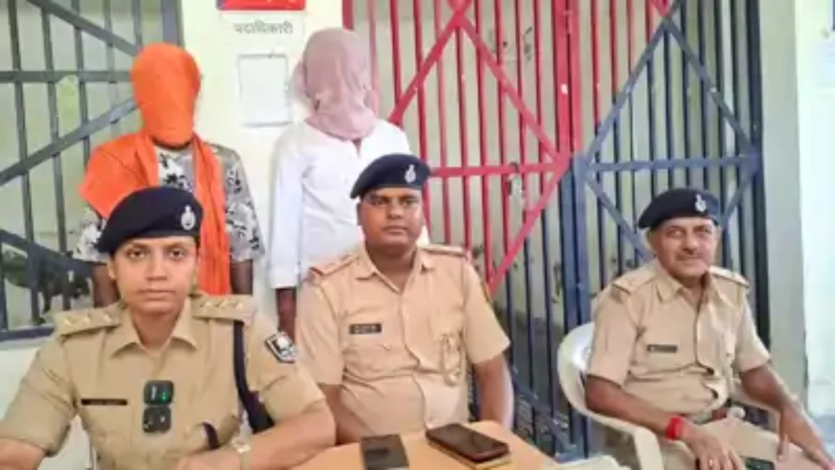 मुजफ्फरपुर में पोल्ट्री फार्म की आड़ में नकली शराब फैक्ट्री का खुलासा, नेपाल कनेक्शन सामने आने से पुलिस अलर्ट 1 मुजफ्फरपुर में पोल्ट्री फार्म की आड़ में नकली शराब फैक्ट्री का खुलासा, नेपाल कनेक्शन सामने आने से पुलिस अलर्ट