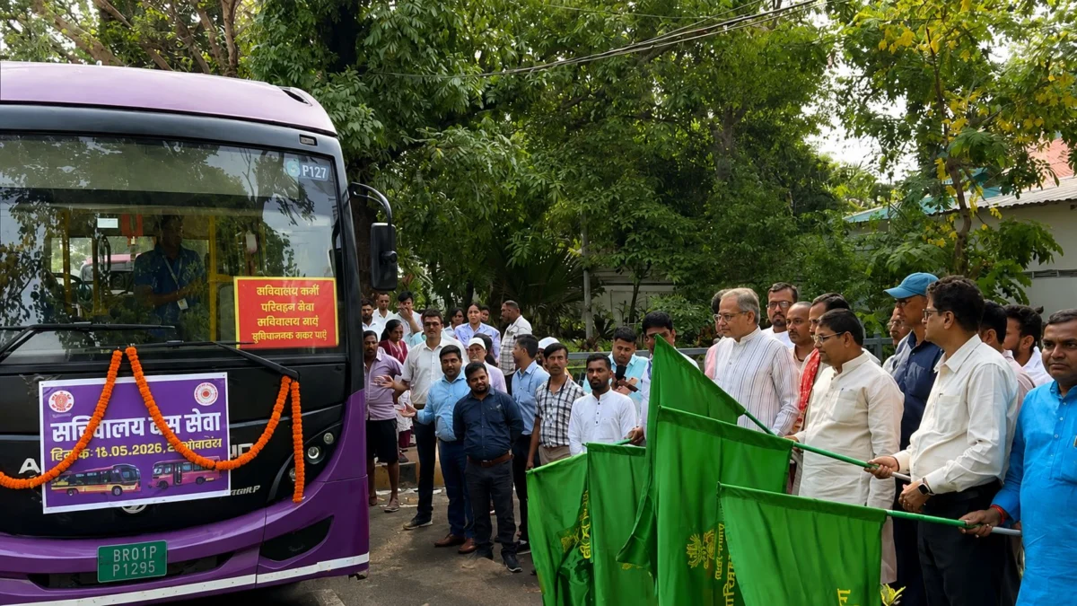 पटना में सचिवालय कर्मियों के लिए शुरू हुई इलेक्ट्रिक और पिंक बस सेवा, 5 प्रमुख रूटों पर दौड़ेंगी 25 आधुनिक बसें 1 पटना में सचिवालय कर्मियों के लिए शुरू हुई इलेक्ट्रिक और पिंक बस सेवा, 5 प्रमुख रूटों पर दौड़ेंगी 25 आधुनिक बसें