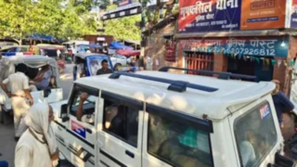 बक्सर में कथित देह व्यापार गिरोह पर पुलिस की बड़ी कार्रवाई, चार पुरुष और दो महिलाएं हिरासत में; पूरे नेटवर्क की जांच शुरू