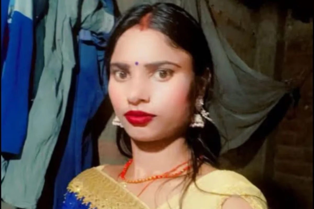बेगूसराय में महिला की संदिग्ध मौत से सनसनी, फंदे से लटका मिला शव, मायके वालों ने लगाया हत्या का आरोप 1 बेगूसराय में महिला की संदिग्ध मौत से सनसनी, फंदे से लटका मिला शव, मायके वालों ने लगाया हत्या का आरोप
