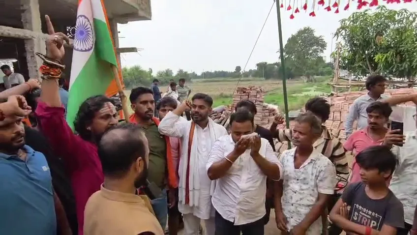 भोजपुर में भरत तिवारी की तेरहवीं: 25 हजार लोगों के श्राद्ध भोज की तैयारी, न्याय की मांग फिर हुई तेज