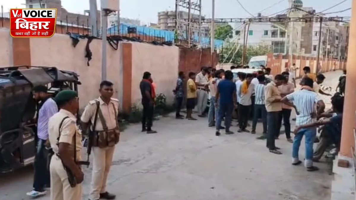 रील बनाते-बनाते चली गई जिंदगी! गंडक नहर में डूबने से दो युवकों की दर्दनाक मौत, गांव में पसरा मातम 1 रील बनाते-बनाते चली गई जिंदगी! गंडक नहर में डूबने से दो युवकों की दर्दनाक मौत, गांव में पसरा मातम