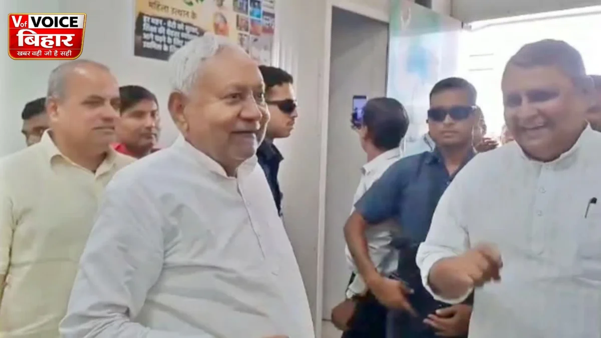 अचानक JDU कार्यालय पहुंचे नीतीश कुमार, जनसुनवाई का लिया जायजा; नेताओं की मौजूदगी पर भी रखी नजर