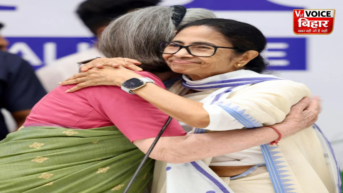 कांग्रेस–टीएमसी विलय की सियासी सुगबुगाहट तेज! सोनिया गांधी का ऑफर, ममता बनर्जी की शर्तों ने बढ़ाई हलचल