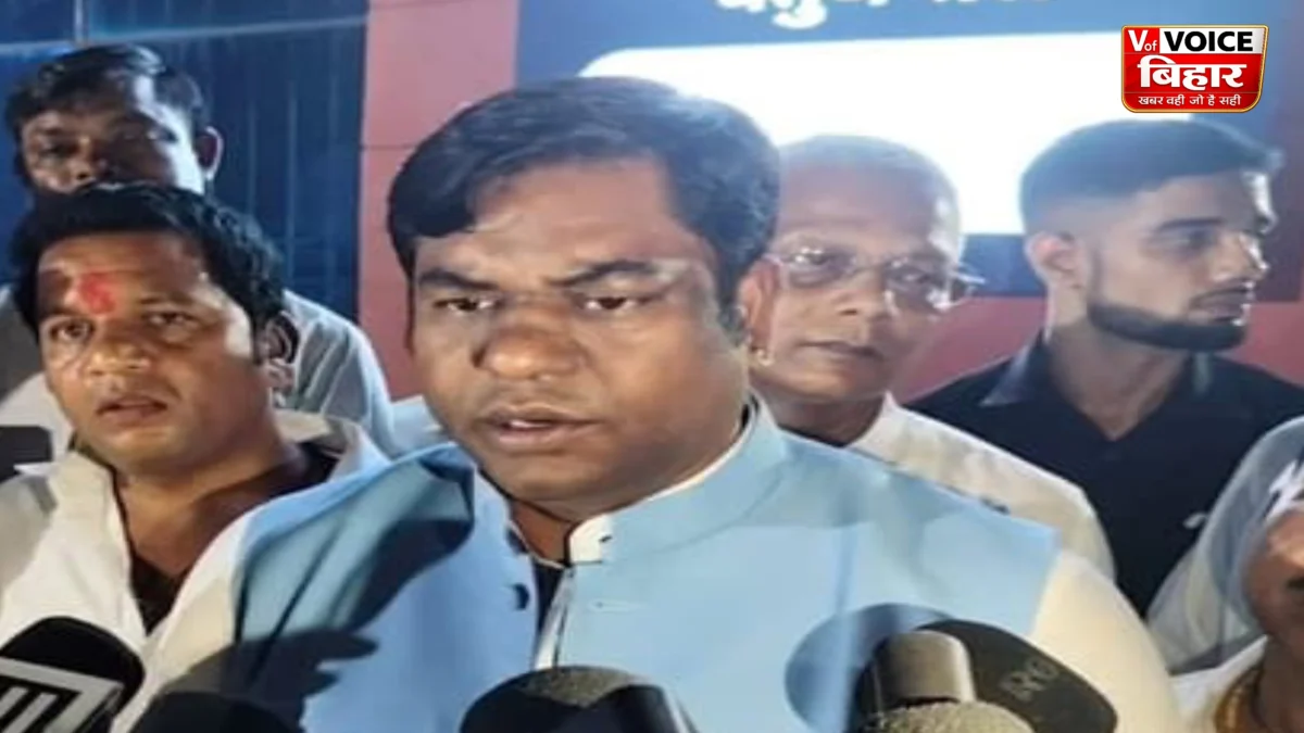 बेगूसराय गैंगरेप पीड़िता से मिले मुकेश सहनी, बोले- “सरकार और प्रशासन की लापरवाही से बिगड़ी स्थिति, मेडिकल बोर्ड का हो गठन”