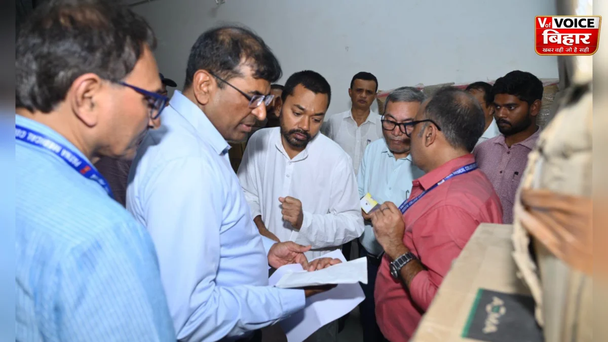 PMCH प्रिंसिपल पर गिरी गाज: स्वास्थ्य मंत्री के निरीक्षण के दौरान गैरहाजिर मिलने पर पद से हटाए गए डॉ. नरेंद्र प्रताप सिंह