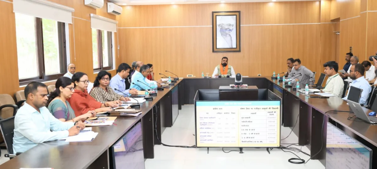 सामाजिक सुरक्षा पेंशन में देरी बर्दाश्त नहीं, हर महीने 10 तारीख तक खाते में पहुंचे राशि; आंगनबाड़ी व्यवस्था को तकनीक से मजबूत करने का निर्देश
