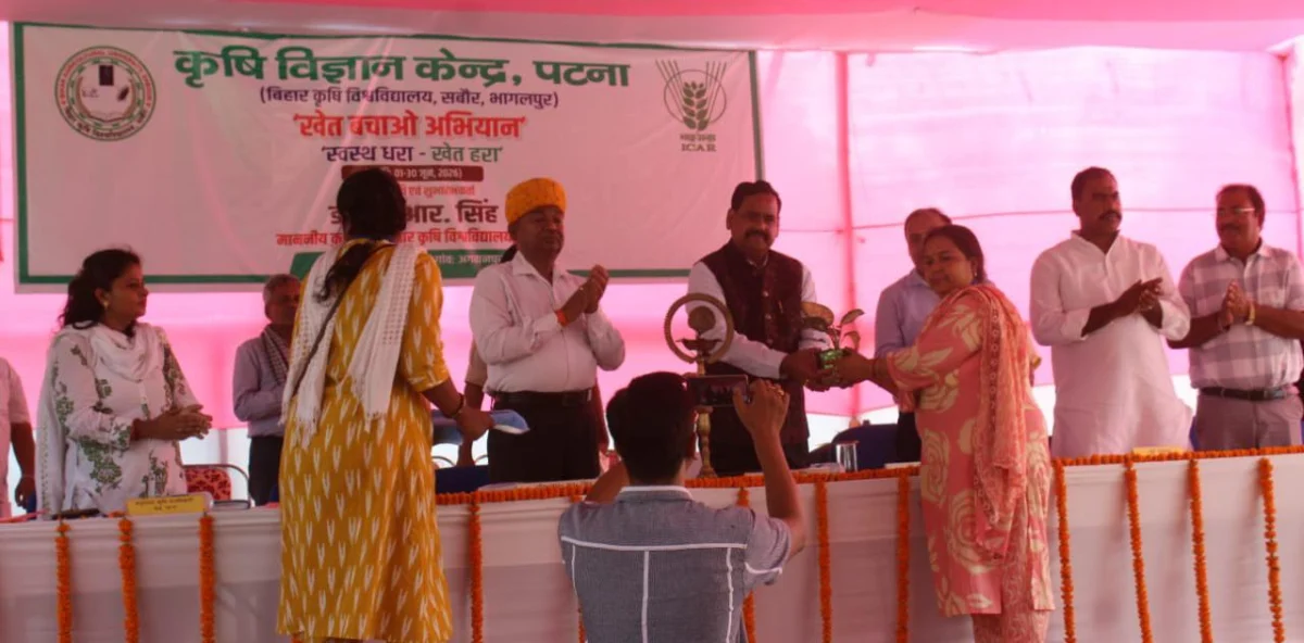 बीएयू सबौर के ‘खेत बचाओ अभियान’ से किसानों को मिला प्राकृतिक खेती का संदेश, 268 किसानों ने लिया टिकाऊ कृषि का संकल्प