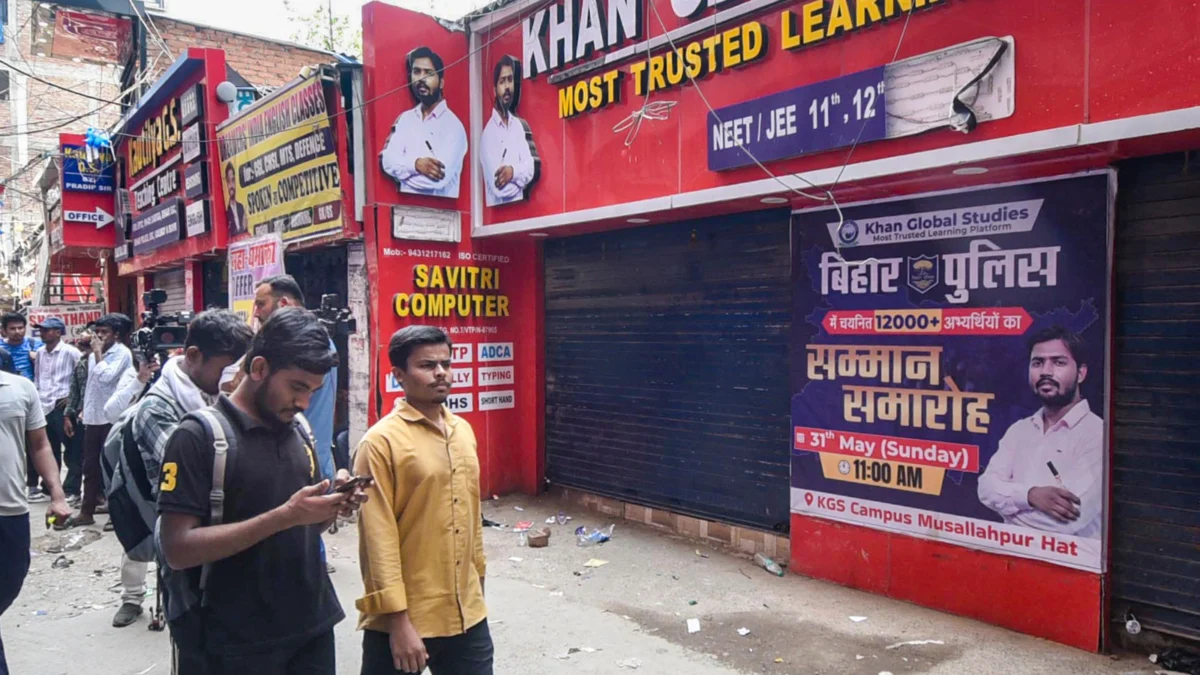 खान सर की कोचिंग में तोड़फोड़ मामले में तीन गिरफ्तार, निदेशक समेत कई नामजद