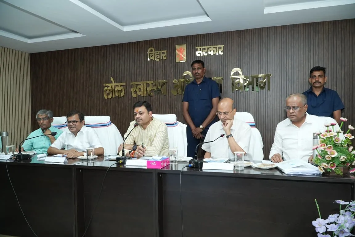 पूर्णिया प्रक्षेत्र में पेयजल योजनाओं की समीक्षा, मंत्री संजय कुमार सिंह ने 15 दिनों में बंद चापाकलों की मरम्मत और जलापूर्ति बढ़ाने के दिए निर्देश