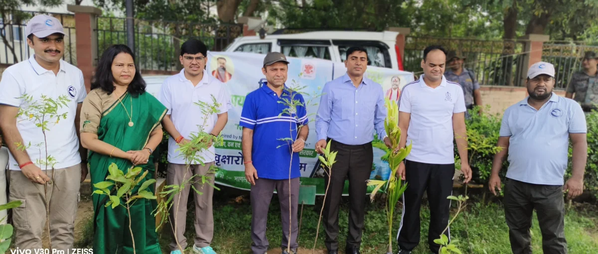 विश्व पर्यावरण दिवस पर भागलपुर में चला हरियाली अभियान, पूर्वजों की स्मृति में लगाए गए पौधे