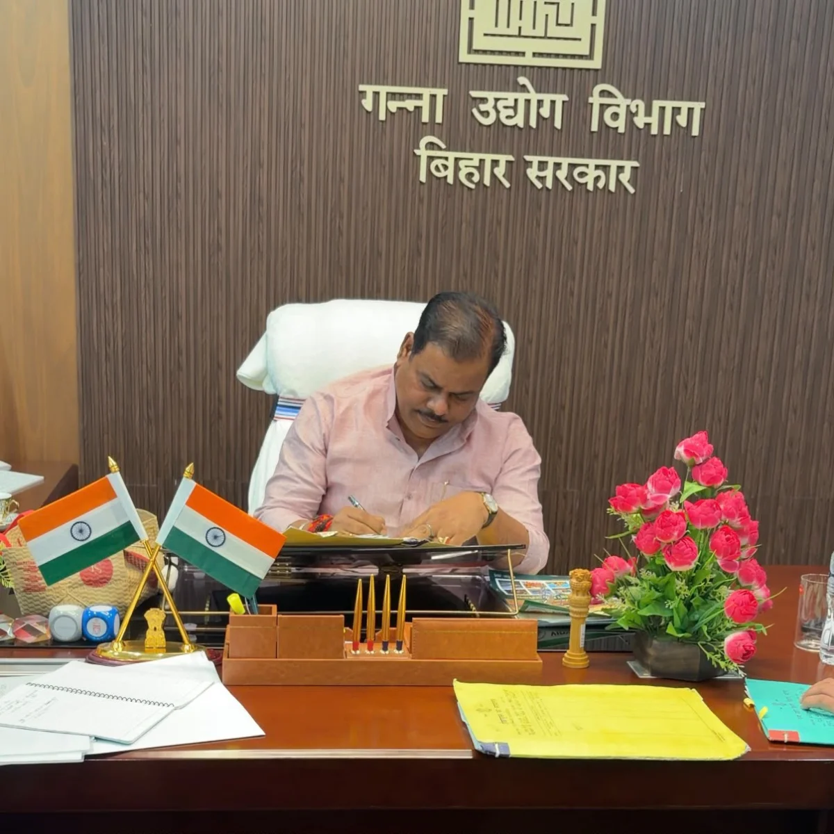 सासामूसा चीनी मिल के पुनर्जीवन की दिशा में बड़ा कदम, 14 हजार किसानों को मिलेगा 43 करोड़ रुपये का बकाया भुगतान 1 सासामूसा चीनी मिल के पुनर्जीवन की दिशा में बड़ा कदम, 14 हजार किसानों को मिलेगा 43 करोड़ रुपये का बकाया भुगतान