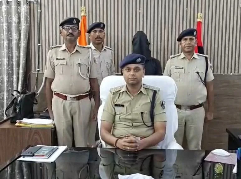 नवगछिया पुलिस को बड़ी सफलता, टॉप-10 अपराधियों में शामिल कुख्यात सिंटू यादव हथियार के साथ गिरफ्तार