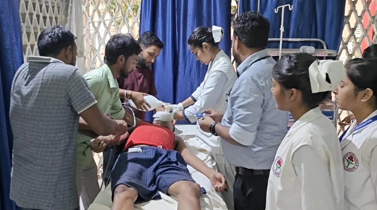 नवगछिया में युवक की अचानक बिगड़ी तबीयत, डॉक्टरों की एक घंटे की जद्दोजहद से बची जिंदगी