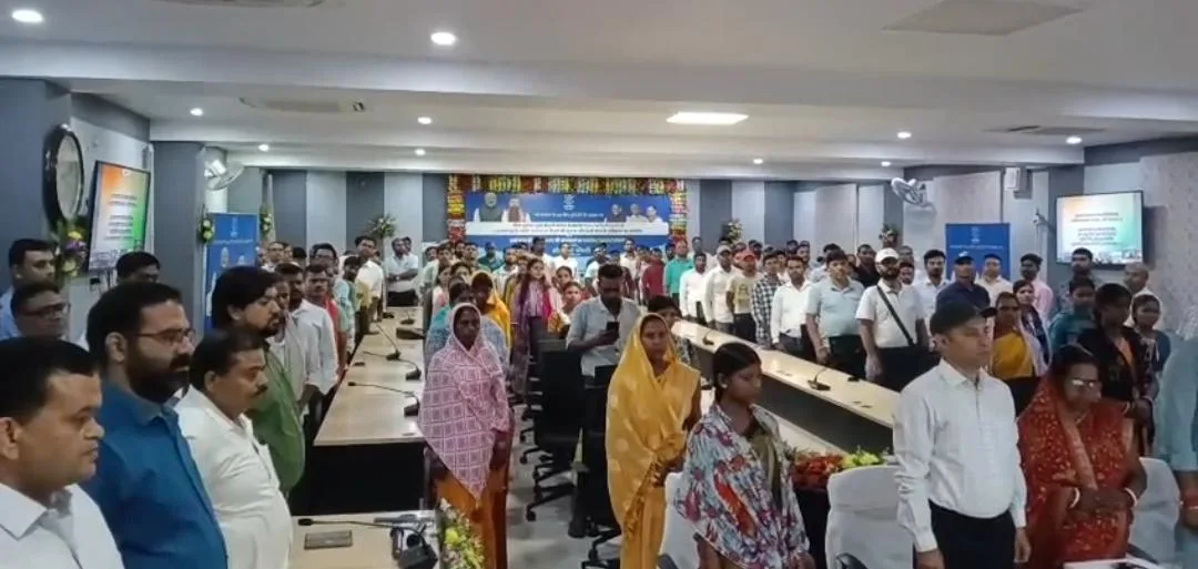 सूर्य घर मुफ्त बिजली योजना से बिहार के ढाई लाख घर होंगे रोशन, भागलपुर में वीडियो कॉन्फ्रेंसिंग के जरिए जुड़े अधिकारी और लाभार्थी