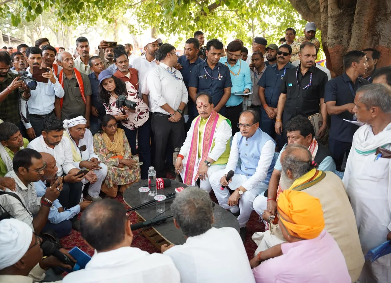 पटना दौरे पर शिवराज सिंह चौहान ने गिनाईं केंद्र सरकार की उपलब्धियां, कृषि, स्वच्छता और ग्रामीण विकास पर रहा विशेष जोर