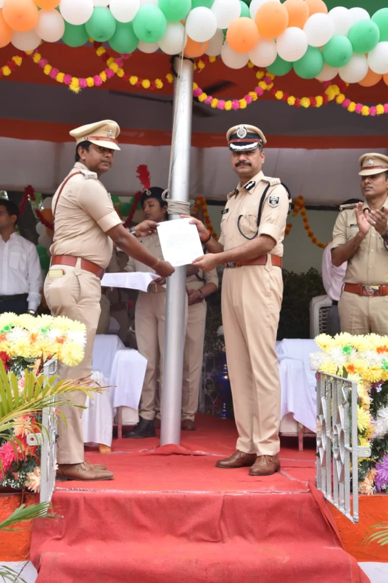भागलपुर पुलिस केंद्र में 235 प्रशिक्षु सिपाहियों की पारण परेड संपन्न, दीक्षांत समारोह में दिखा अनुशासन और जोश