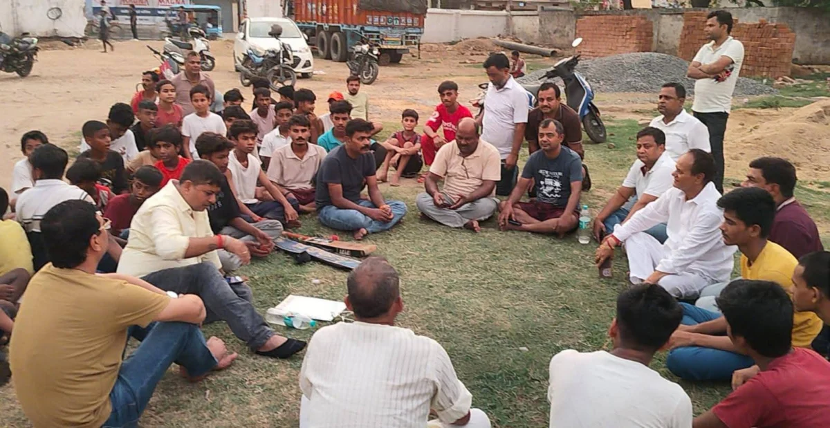 टीएनबी कॉलेजिएट मैदान में पार्क निर्माण का विरोध, बच्चों के खेल मैदान को बचाने सड़क पर उतरे स्थानीय लोग