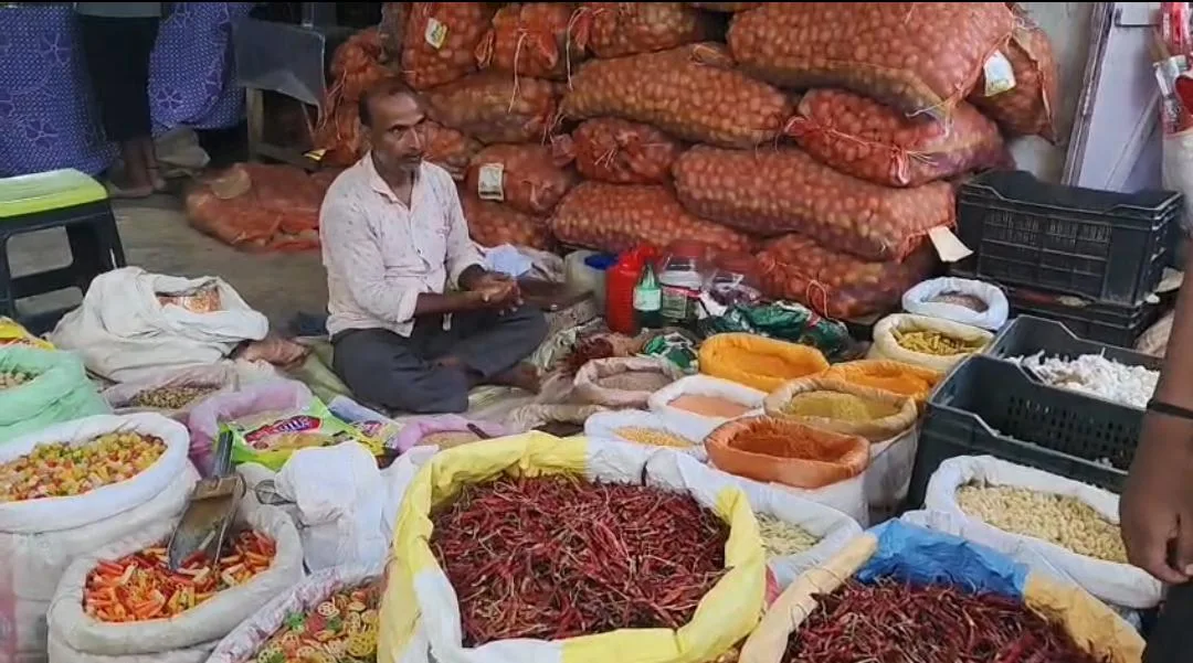 सजौर बाजार में दुकान लगाने को लेकर विवाद, झड़प के बीच बुजुर्ग की मौत से इलाके में तनाव