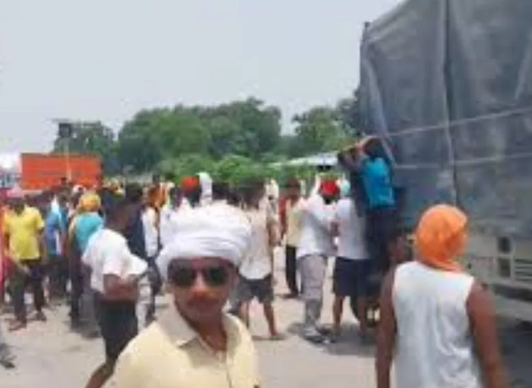 भोजपुर एनकाउंटर के बाद फूटा ग्रामीणों का गुस्सा, शव रखकर आरा-बक्सर फोरलेन जाम; निष्पक्ष जांच की मांग तेज
