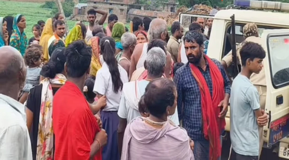 खगड़िया में आकाशीय बिजली का कहर: एक ही परिवार पर टूटा दुखों का पहाड़, पिता-पुत्र समेत तीन की दर्दनाक मौत