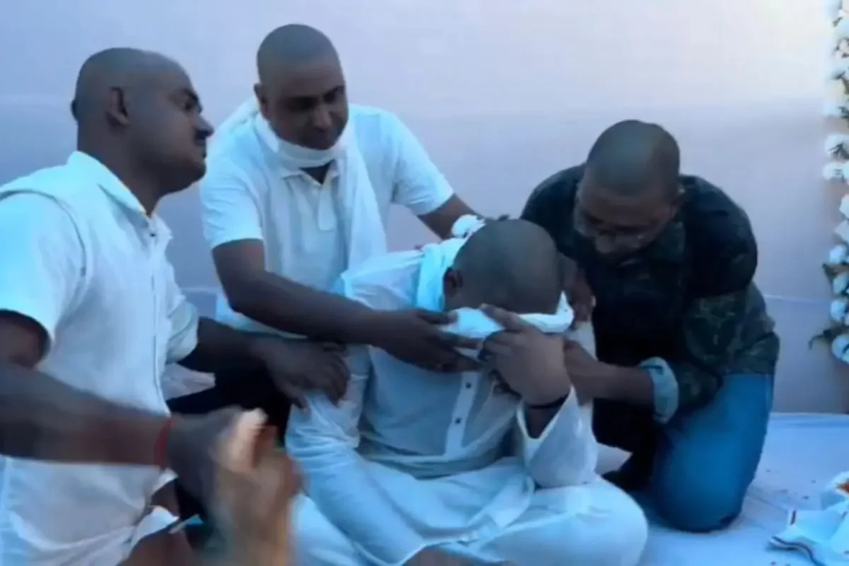 प्रिंस यादव के अंतिम संस्कार में भावुक हुए रौशन आनंद, बोले- साजिश करने वाले सुन लें, हम टूटे नहीं हैं