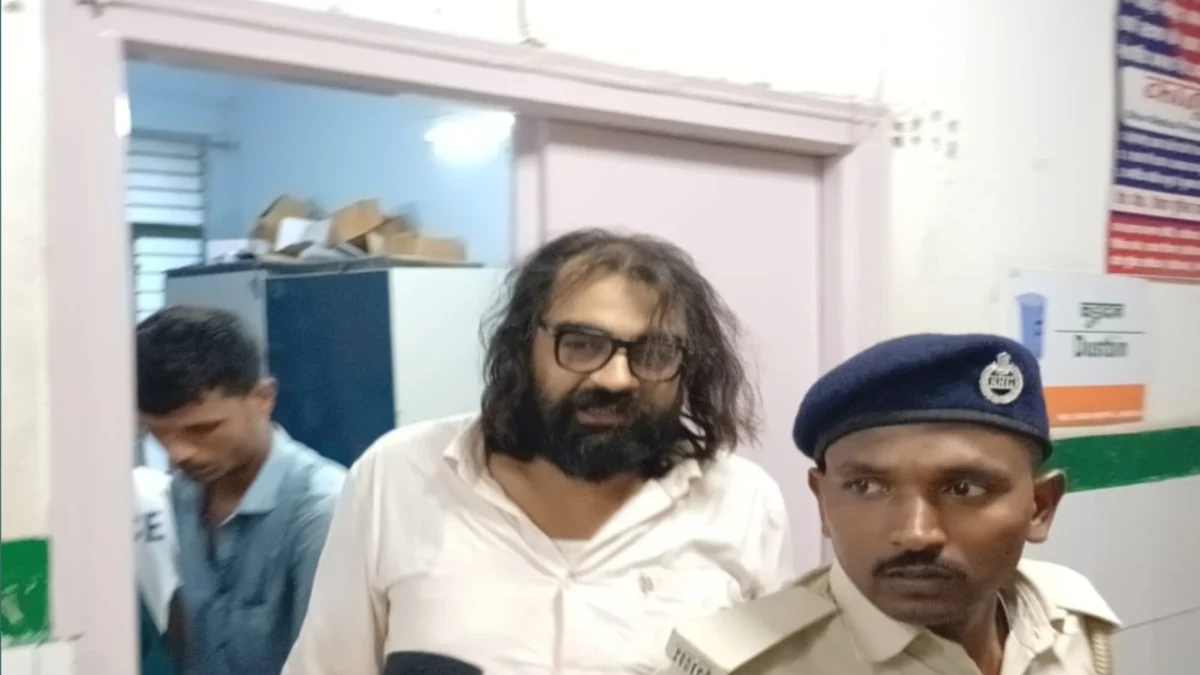 खगड़िया के बीएसओ शराब के नशे में गिरफ्तार, कार से विदेशी शराब और बीयर भी बरामद