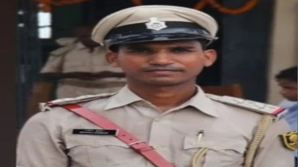 रिश्वत लेने के आरोप में पुलिस गश्ती दल के दरोगा निलंबित, जांच में आरोप सही मिलने पर कार्रवाई 1 रिश्वत लेने के आरोप में पुलिस गश्ती दल के दरोगा निलंबित, जांच में आरोप सही मिलने पर कार्रवाई