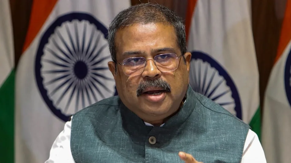 NEET विवाद और जंतर-मंतर पर 36 दिनों के लंबे प्रदर्शन के बाद केंद्रीय शिक्षा मंत्री धर्मेंद्र प्रधान का इस्तीफा, पीएम मोदी को सौंपी चिट्ठी