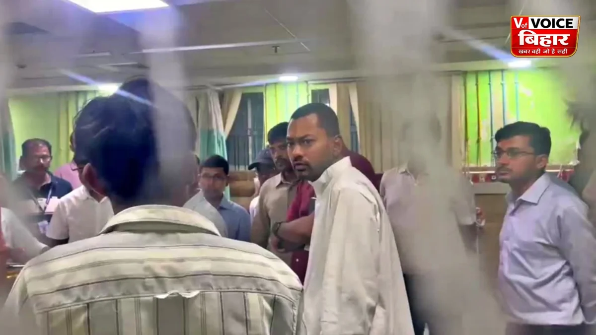 स्वास्थ्य मंत्री निशांत कुमार का एलएनजेपी अस्पताल में औचक निरीक्षण, व्यवस्थाओं में सुधार के दिए निर्देश