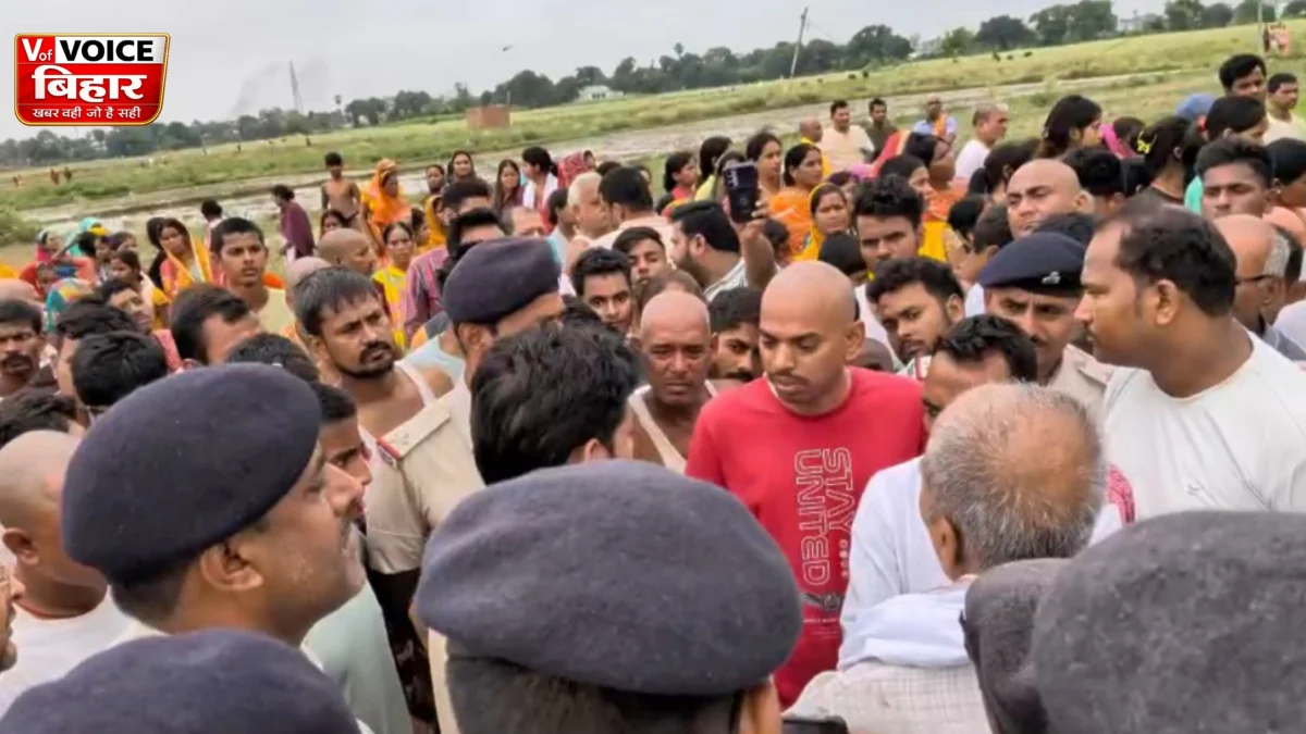 पटना में पूर्व मुखिया का संदिग्ध मौत: खेत में मिला संजय यादव का शव, हत्या की आशंका से बवाल; सड़क जाम और आगजनी