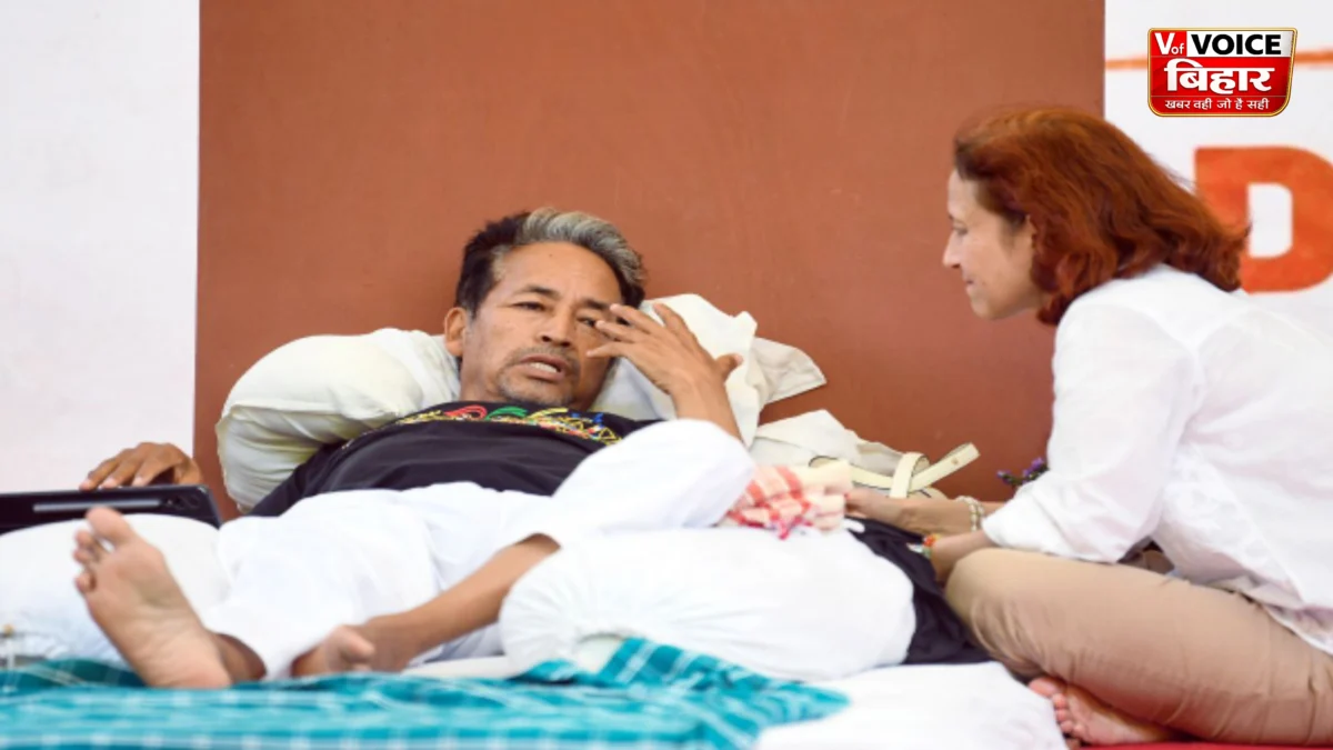 20 दिन की भूख हड़ताल के बाद सोनम वांगचुक अस्पताल में भर्ती: पत्नी बोलीं- परिवार और निजी डॉक्टरों की अनुमति के बिना कोई इलाज न किया जाए 1 20 दिन की भूख हड़ताल के बाद सोनम वांगचुक अस्पताल में भर्ती: पत्नी बोलीं- परिवार और निजी डॉक्टरों की अनुमति के बिना कोई इलाज न किया जाए