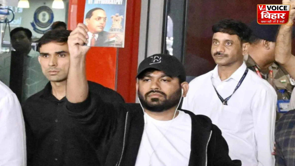 ‘कॉकरोच’ कहने का जवाब सड़क पर! CJP आंदोलन ने दिल्ली की सियासत में मचाई हलचल