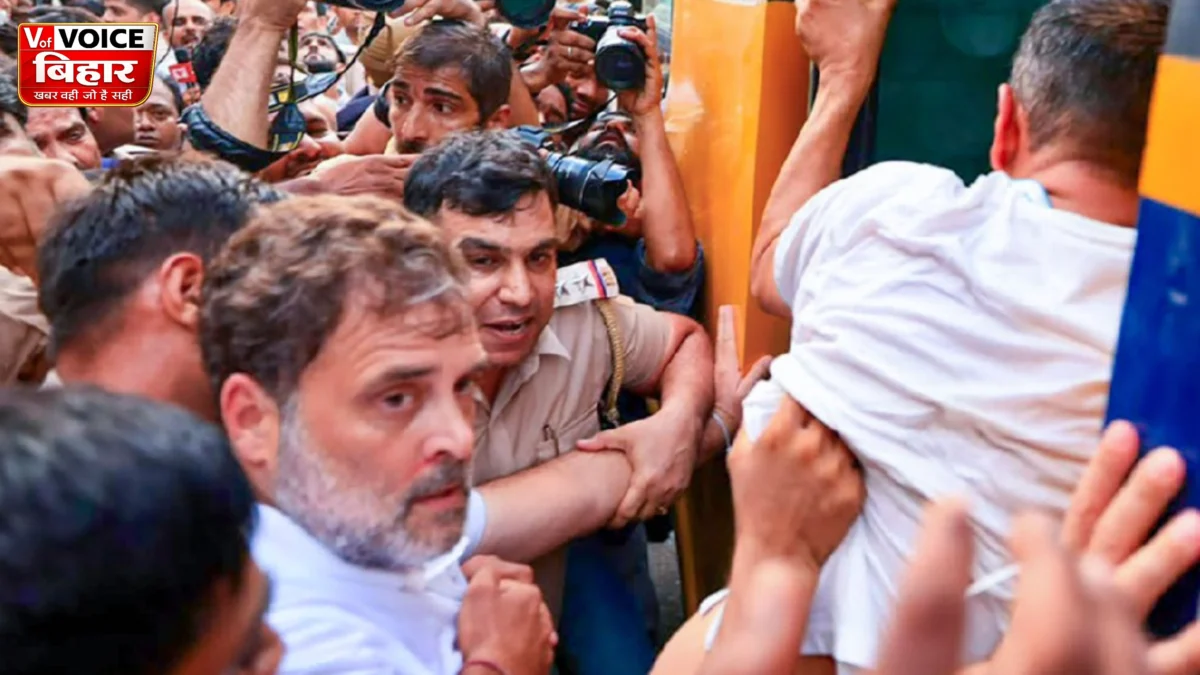 छात्रों के समर्थन में सड़क पर उतरे राहुल गांधी, बोले- ‘भारत के छात्रों के साथ खड़े होने से हमें कोई नहीं रोक सकता’