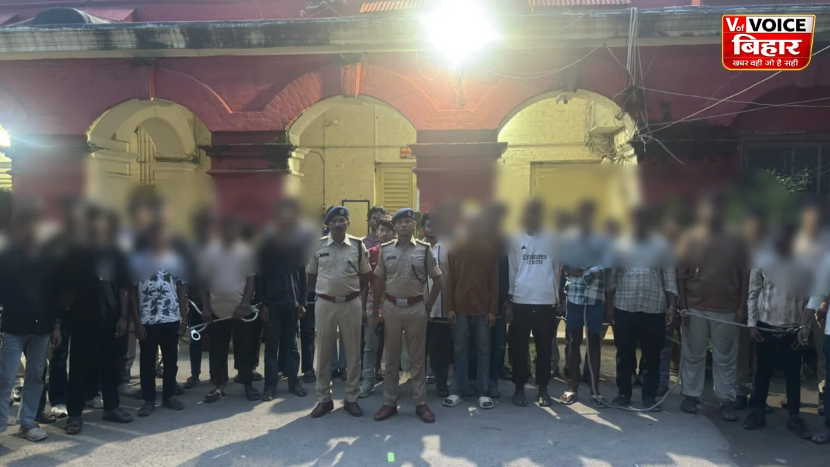 बड़ी खबर: भागलपुर छात्र प्रदर्शन हिंसा पर पुलिस का बड़ा एक्शन, 155 नामजद समेत 500 अज्ञात पर केस, 42 भेजे गए जेल 1 बड़ी खबर: भागलपुर छात्र प्रदर्शन हिंसा पर पुलिस का बड़ा एक्शन, 155 नामजद समेत 500 अज्ञात पर केस, 42 भेजे गए जेल