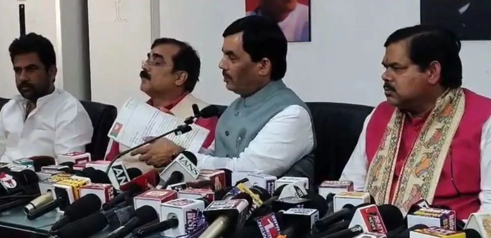 बांकीपुर उपचुनाव को लेकर भाजपा का चुनाव आयोग में बड़ा दावा, प्रशांत किशोर पर खर्च सीमा और डिजिटल प्रचार नियमों के उल्लंघन का आरोप