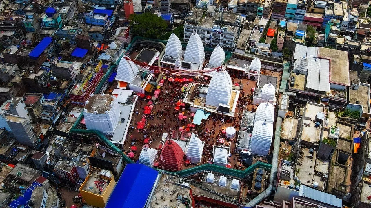 श्रावणी मेला 2026: देवघर में इस बार VIP पूजा नहीं, कांवरिया पथ से अजगैविनाथ तक सुरक्षा-व्यवस्था कड़ी