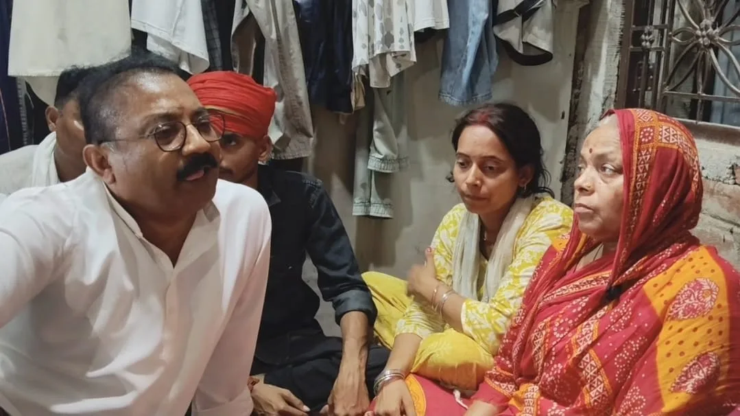 भरत तिवारी एनकाउंटर मामले में गरमाई सियासत, बिलौटी गांव पहुंचे मंत्री अशोक चौधरी ने उठाए बड़े सवाल