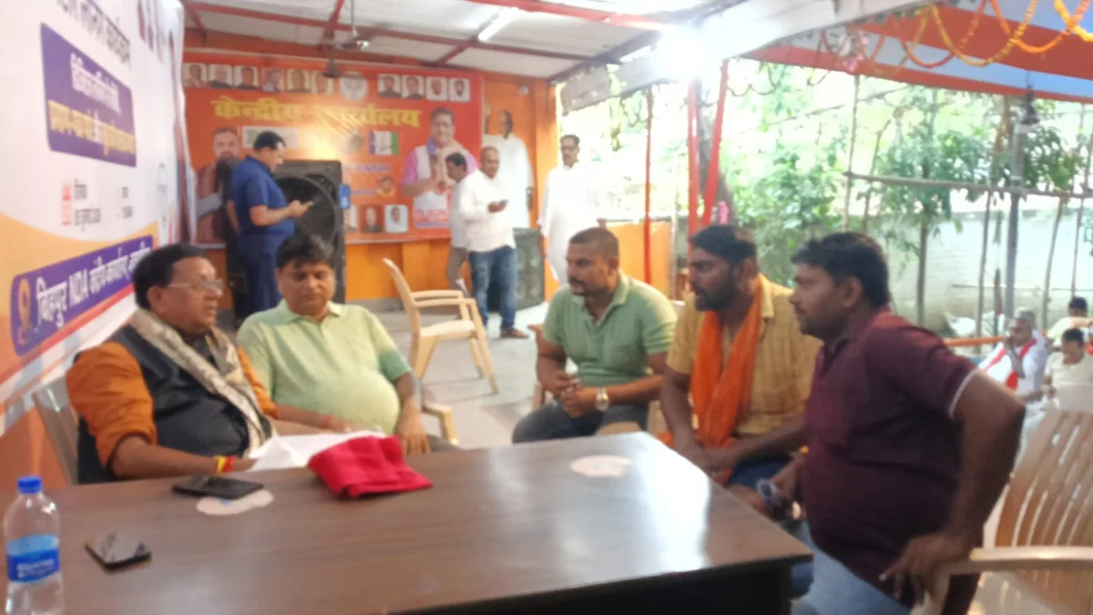 पूर्णकालिक सेवा की मांग को लेकर सक्रिय हुए शारीरिक शिक्षा अनुदेशक, मंत्री शैलेन्द्र को सौंपा ज्ञापन 1 पूर्णकालिक सेवा की मांग को लेकर सक्रिय हुए शारीरिक शिक्षा अनुदेशक, मंत्री शैलेन्द्र को सौंपा ज्ञापन