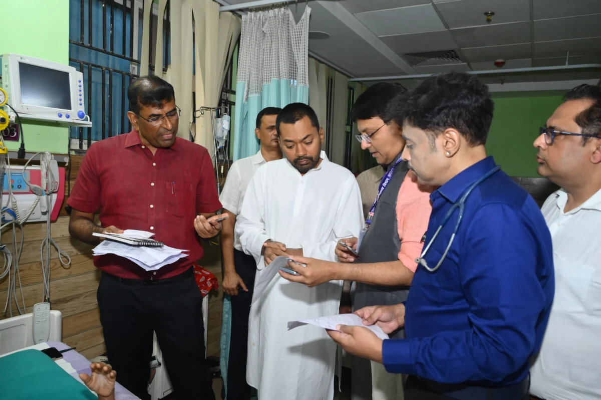 एलएनजेपी अस्पताल पहुंचे स्वास्थ्य मंत्री निशांत, औचक निरीक्षण में मिलीं कई कमियां, मरीजों की सुविधाएं सुधारने के दिए सख्त निर्देश
