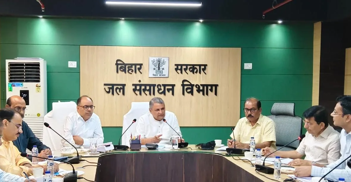 बिहार में बाढ़ को लेकर सरकार हाई अलर्ट पर, उपमुख्यमंत्री ने तटबंधों की निगरानी, रात्रि निरीक्षण और एक सप्ताह में सभी तैयारी पूरी करने के दिए निर्देश 1 बिहार में बाढ़ को लेकर सरकार हाई अलर्ट पर, उपमुख्यमंत्री ने तटबंधों की निगरानी, रात्रि निरीक्षण और एक सप्ताह में सभी तैयारी पूरी करने के दिए निर्देश