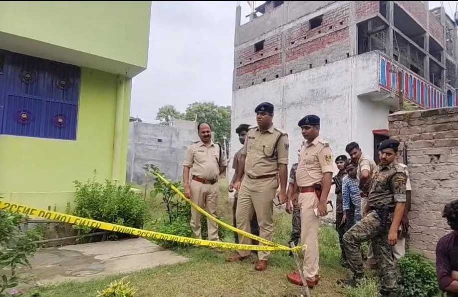 भागलपुर में दिनदहाड़े बड़ी लूट, महिला और बेटी को बंधक बनाकर बदमाश ले गए जेवर और नकदी, जांच में जुटी पुलिस