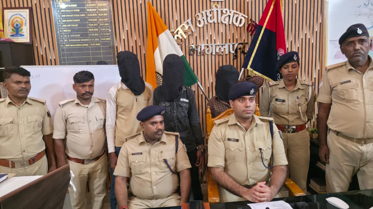 भागलपुर पुलिस को बड़ी सफलता: वाहन चोरी गिरोह का भंडाफोड़, चार चोरी की बाइक बरामद