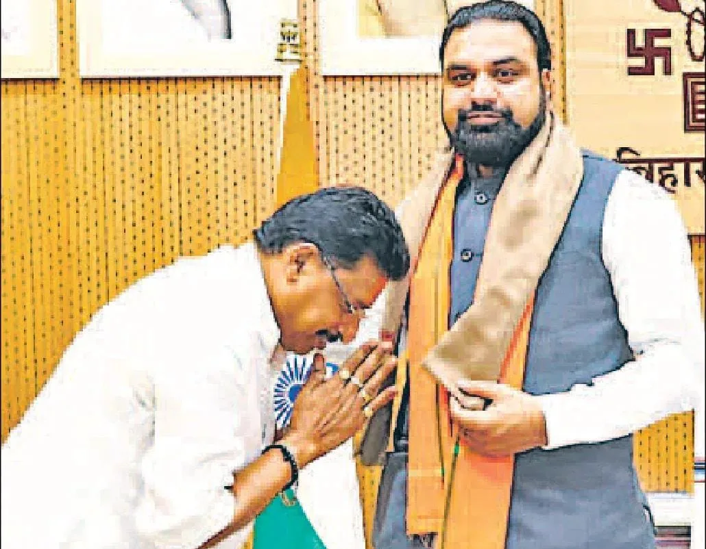 राजद सांसद अभय कुशवाहा की मुख्यमंत्री सम्राट चौधरी से मुलाकात से सियासी हलचल, अटकलों का बाजार गर्म; बोले- यह सिर्फ शिष्टाचार भेंट थी