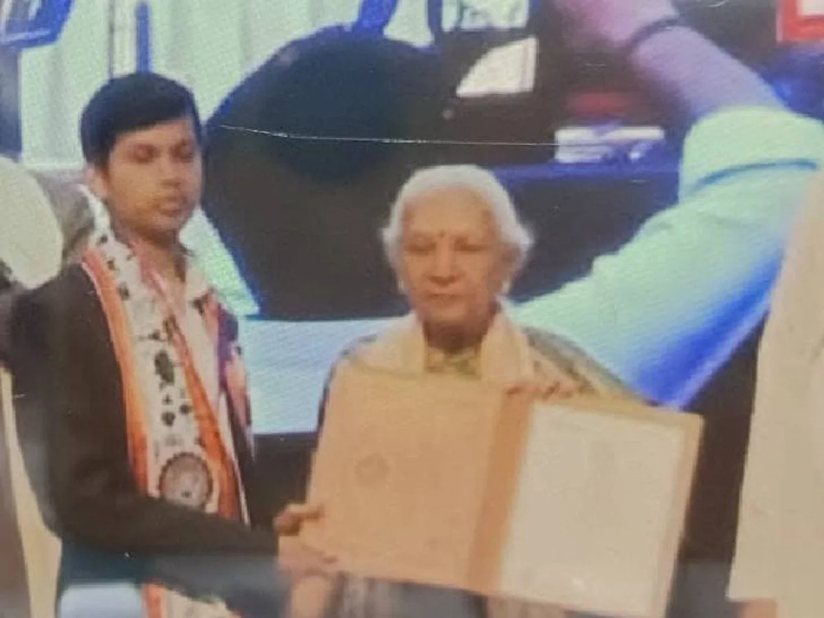 ‘आई हेट माई सेल्फ…’ लिख बीटेक स्टेट टॉपर आनंद कुमार ने की खुदकुशी; 50 से अधिक प्रयासों के बाद भी सरकारी नौकरी न मिलने से था अवसाद में