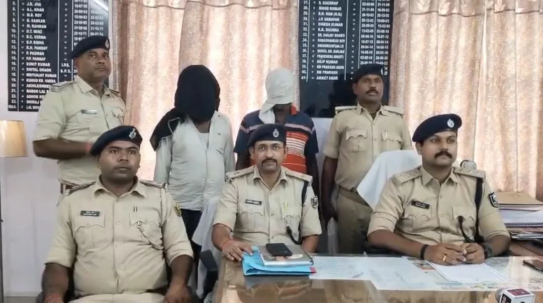 नवगछिया पुलिस की बड़ी कार्रवाई, दो हथियार और 31 कारतूस के साथ दो बदमाश गिरफ्तार