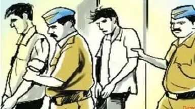 गया में बिहार पुलिस भर्ती परीक्षा से पहले सॉल्वर गैंग का खुलासा, लॉज में बना रहे थे नकल की योजना