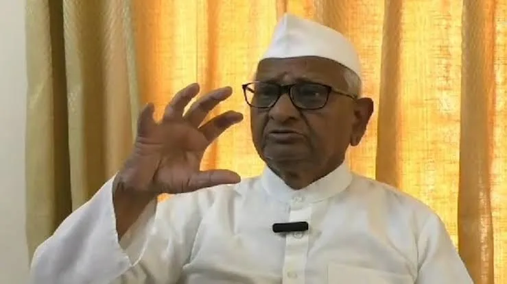 अन्ना हजारे ने छात्रों का किया समर्थन, बोले- शिक्षा मंत्री धर्मेंद्र प्रधान को इस्तीफा देना चाहिए